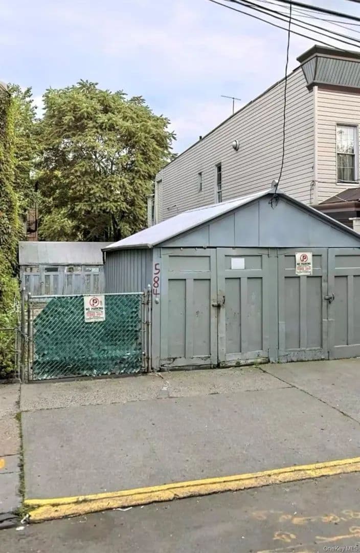 Property from 584 Van Nest Avenue - KW - Bronx, New York, 10460