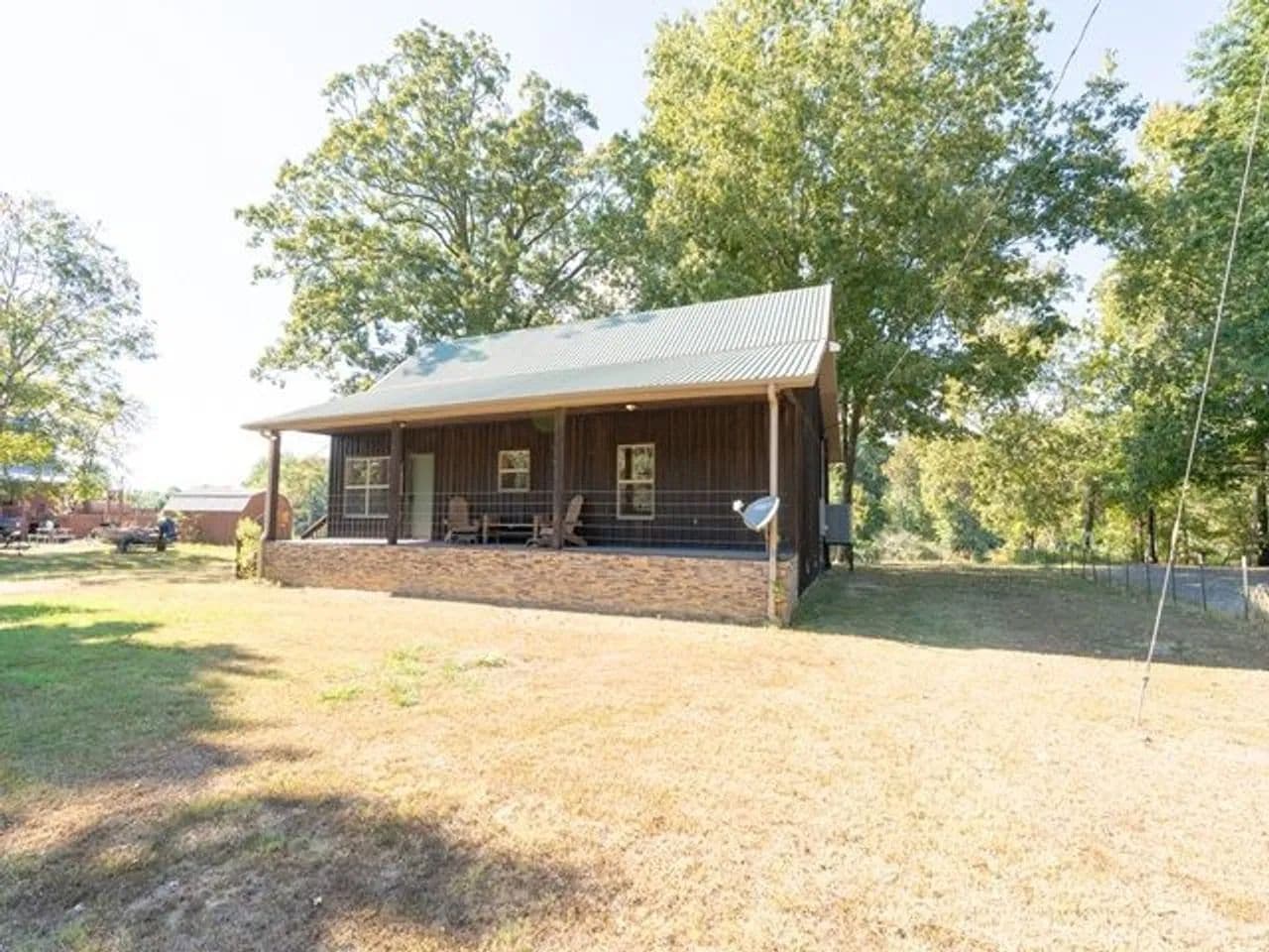 Little red - Searcy, Arkansas, 72143