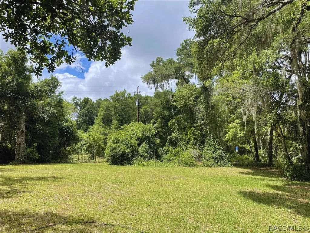 Property from 9381 S Great Oaks Drive - KW - Floral City, Florida, 34436