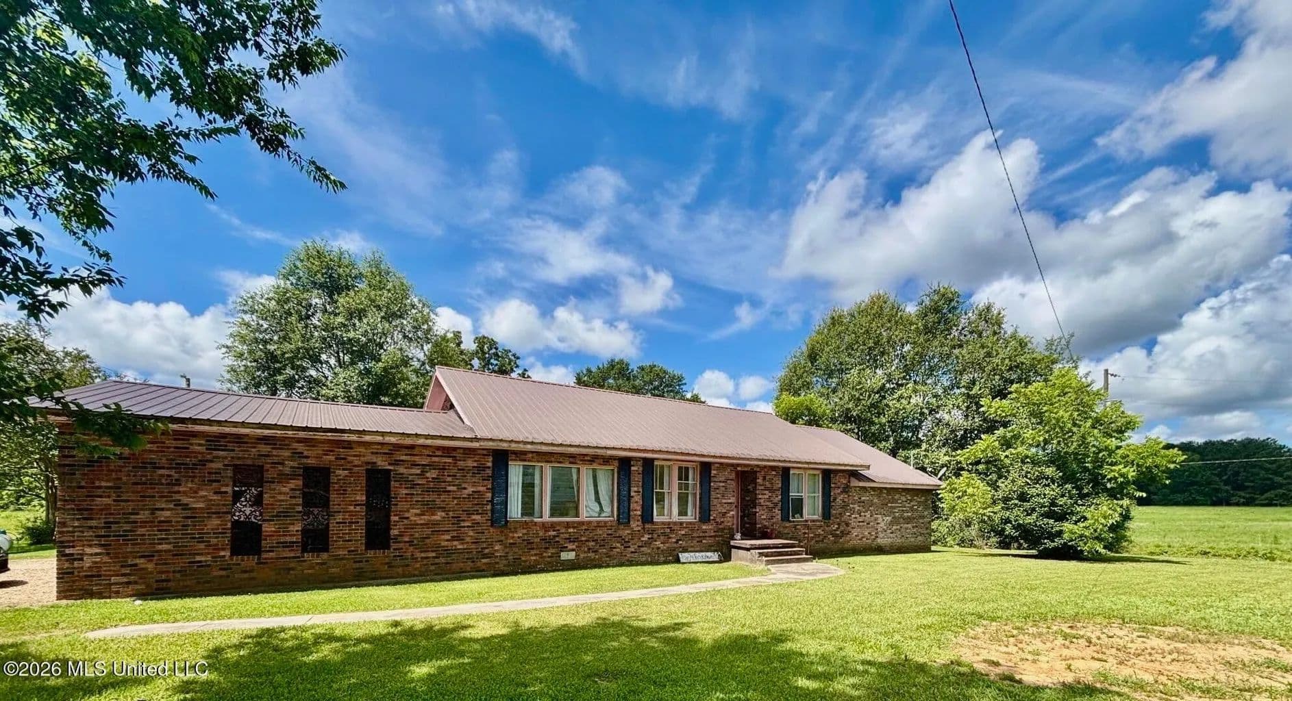 Brick Home on 6.5 Acres in Walthall County  - land for sale