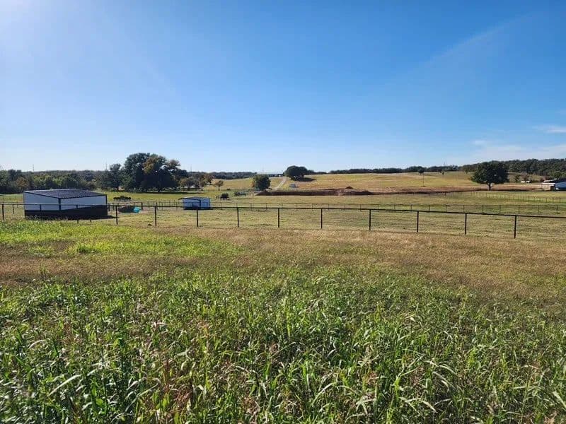 1 Acre of Land for Sale in Valley View, TX - Valley View, Texas, 76272