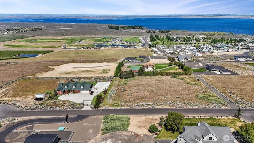 Lots & Land-Other in Othello