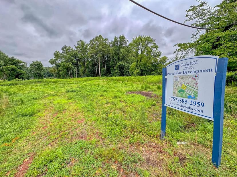 Vacant Land in Williamsburg