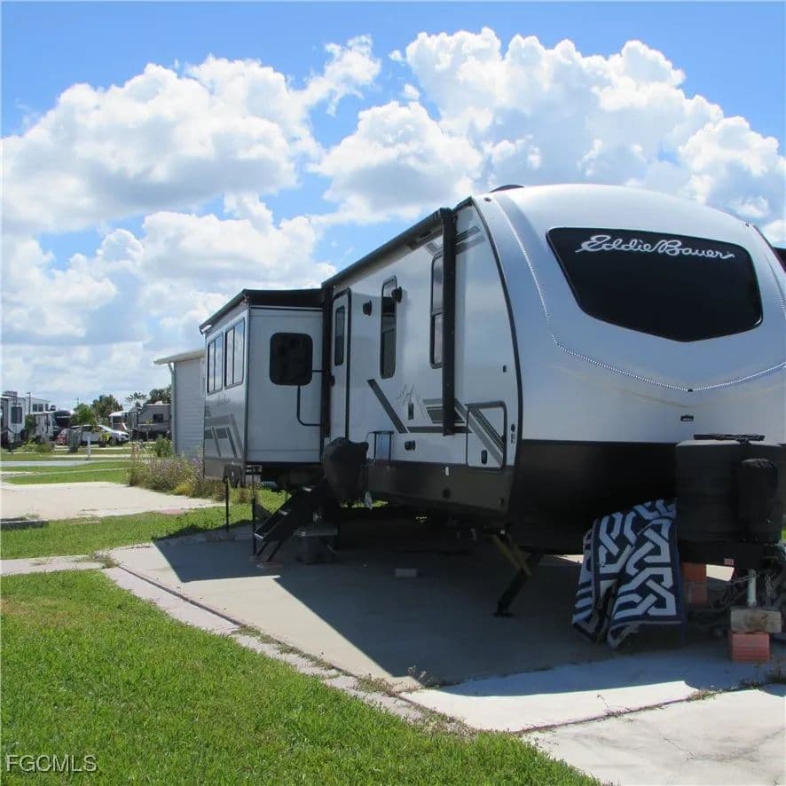 Vacant Land in Fort Myers - Fort Myers, Florida, 33908