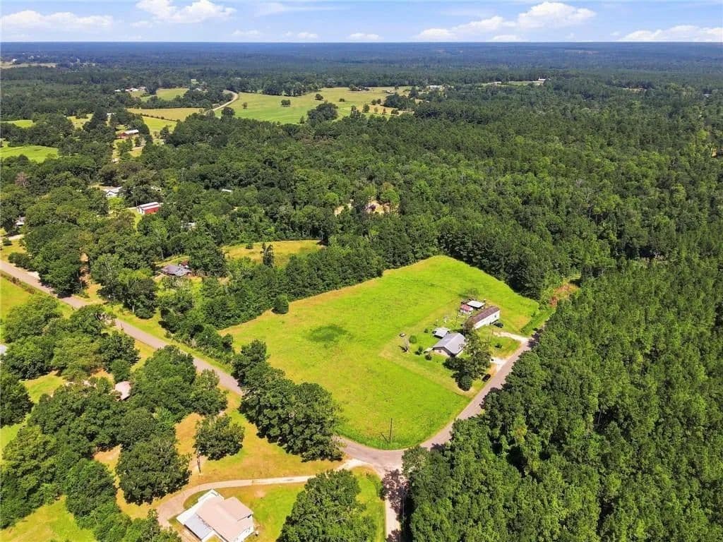5.75 Acres of Land for Sale in Bogalusa, LA - Bogalusa, Louisiana, 70427