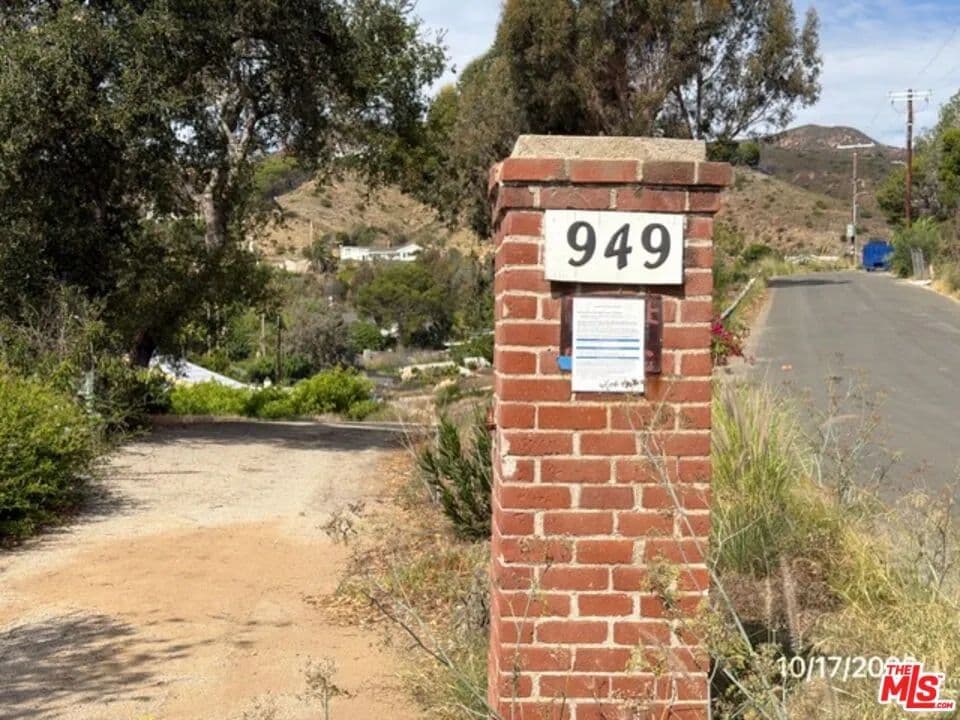Vacant Land in Pacific Palisades - Pacific Palisades, California, 90272