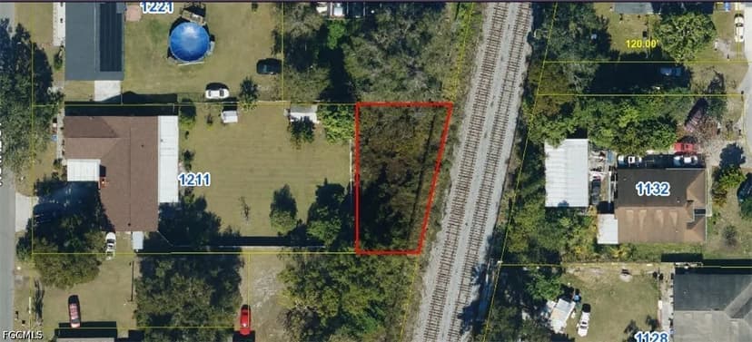 Property from 22-25-29-1050-0011-0061 Inaccessible Trail - KW