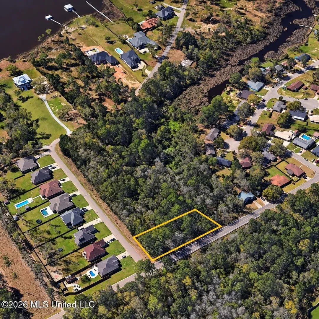 Lots & Land-Other in Biloxi - Biloxi, Mississippi, 39532