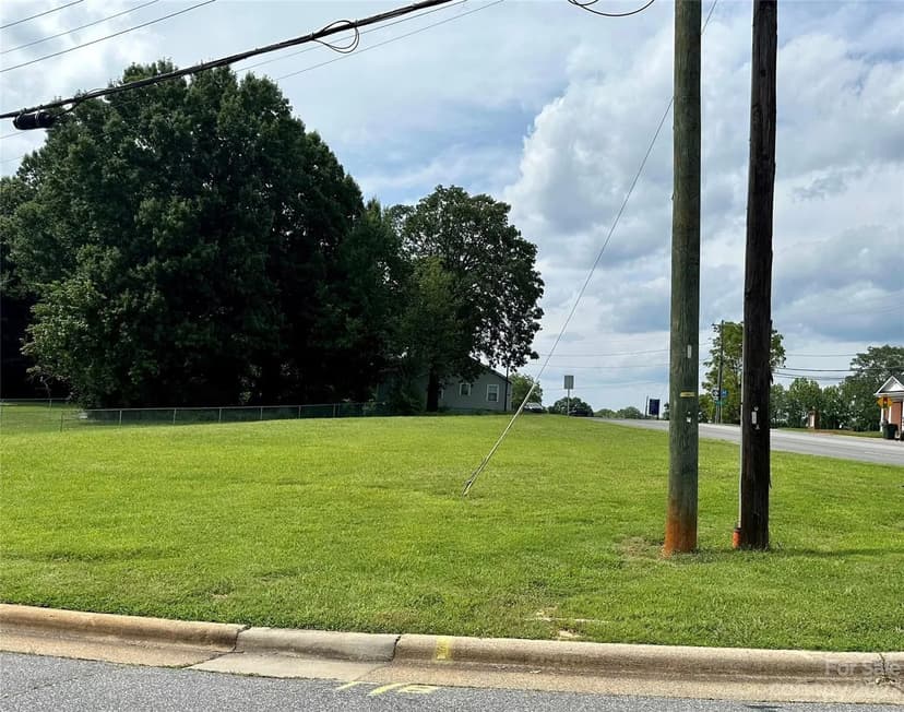 Lots & Land-Other in Hickory
