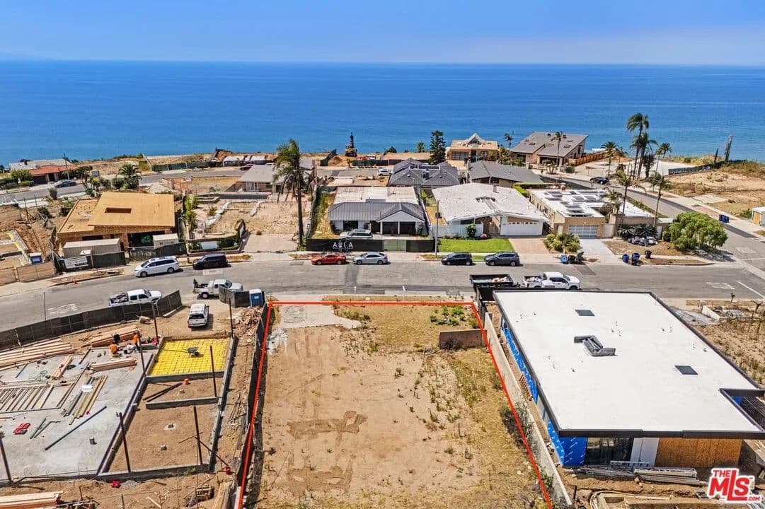 Vacant Land in Malibu - Malibu, California, 90265