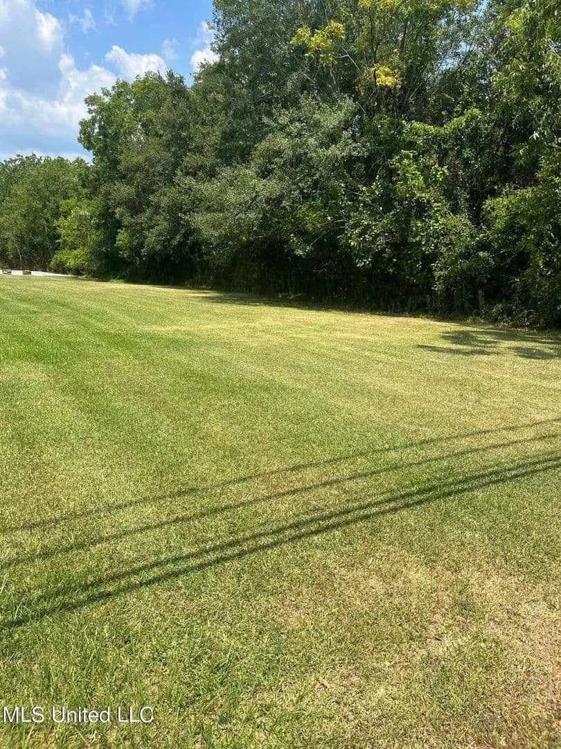 Lots & Land-Other in D'Iberville