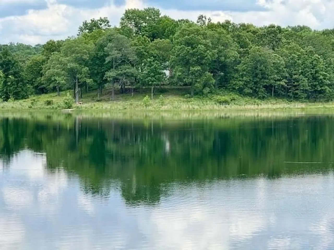 5 Acres, Lake Front, 3 Bed 2 Bath Private - West Plains, Missouri, 65775