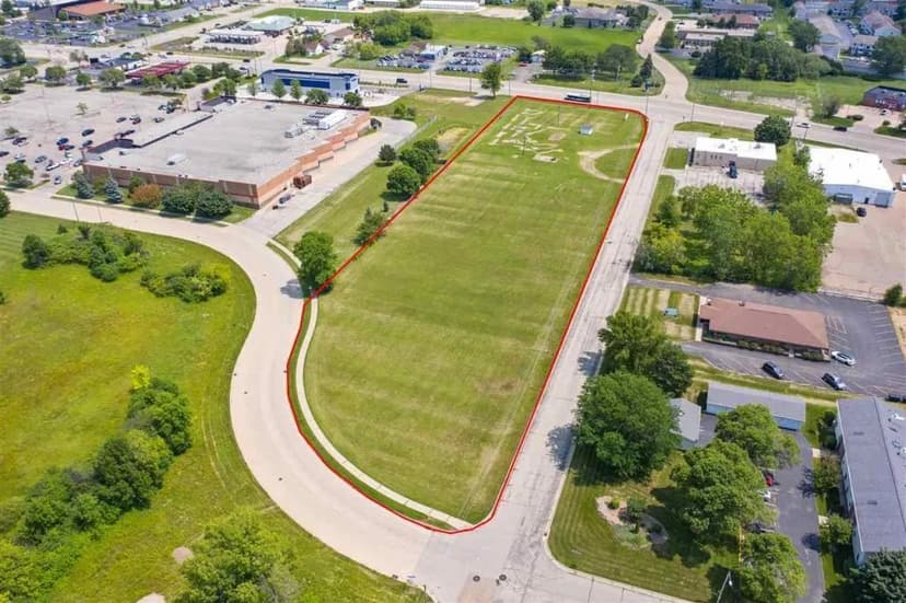 Land -Single Family Acreage in MENASHA