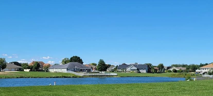 Land -Single Family Acreage in Urbana