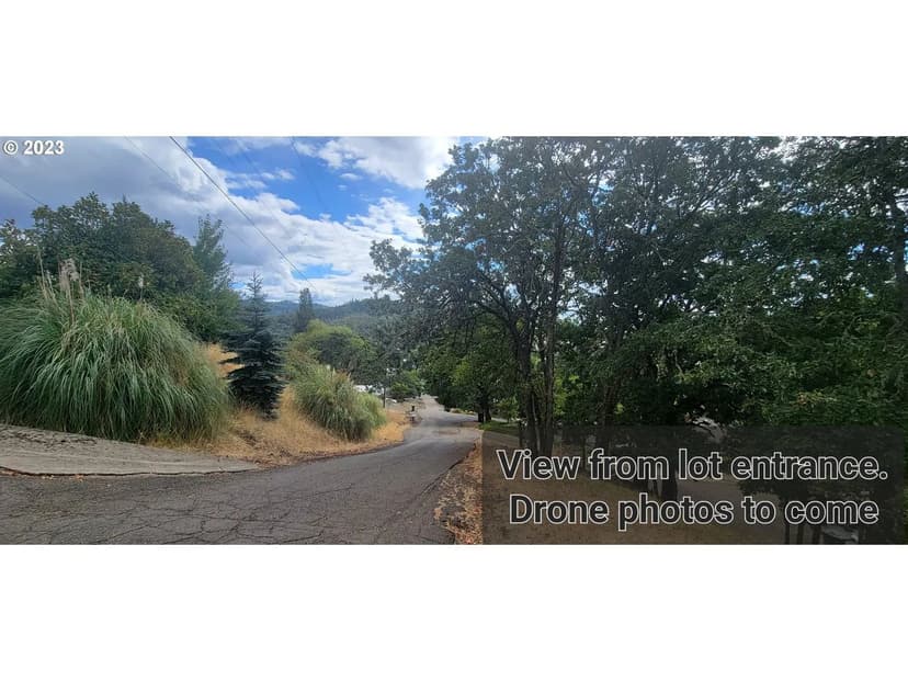 Lots & Land-Other in Roseburg