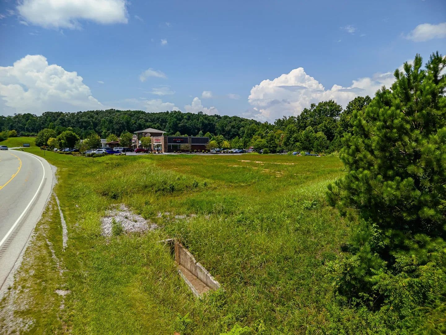 3.22 Acres of Land for Sale in Ooltewah, TN - Ooltewah, Tennessee, 37363