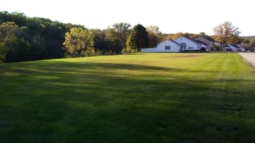 Land -Single Family Acreage in Macomb