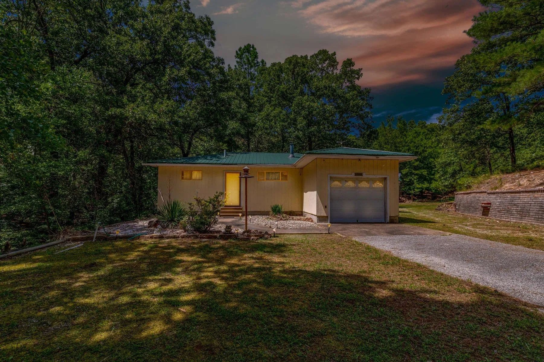 100 Skyline Drive Afton, OK 74331 in Afton, Oklahoma - photo 2