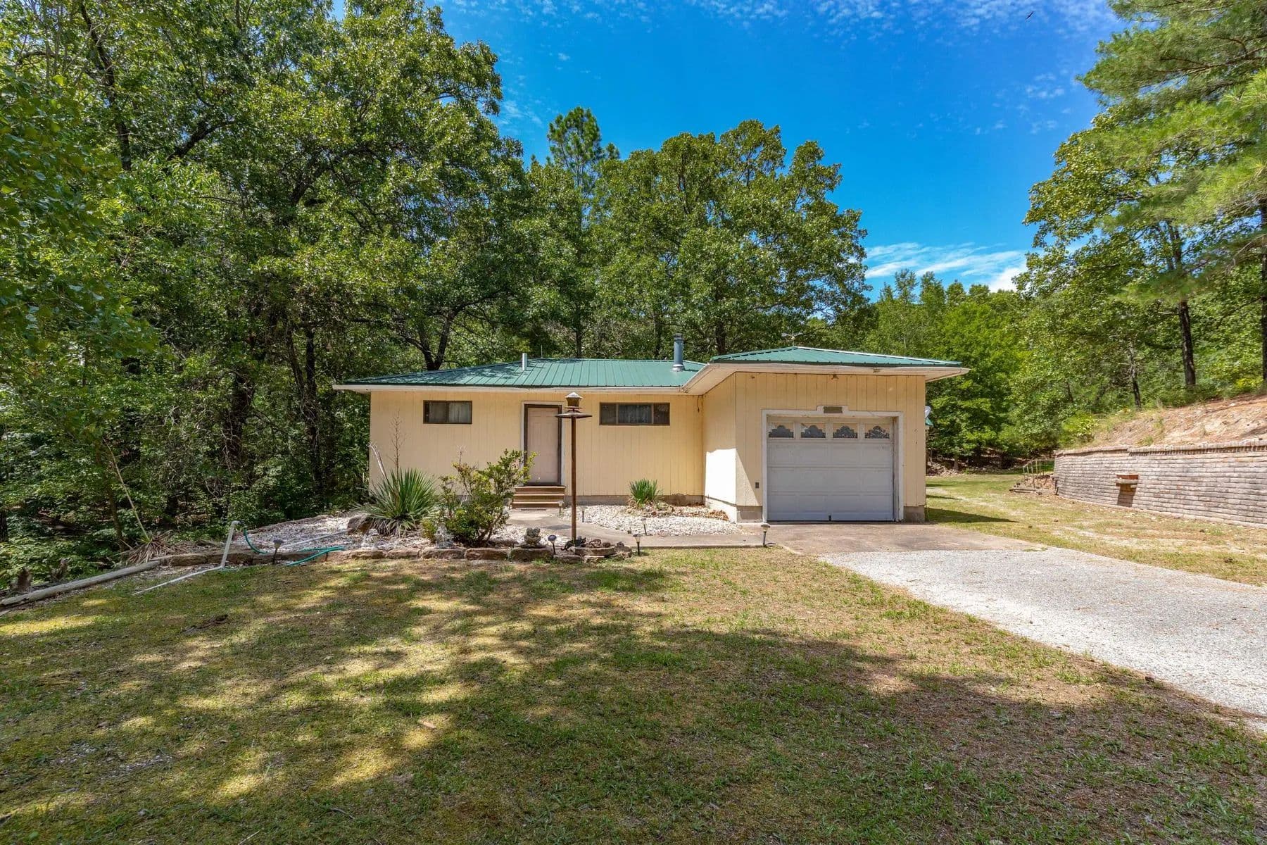 100 Skyline Drive Afton, OK 74331 - Afton, Oklahoma, 74331