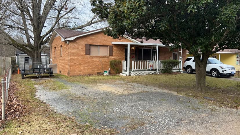Home in Rankin County at 203 Pearl Drive in Pearl, MS