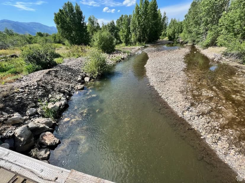 Land -Single Family Acreage in Eden