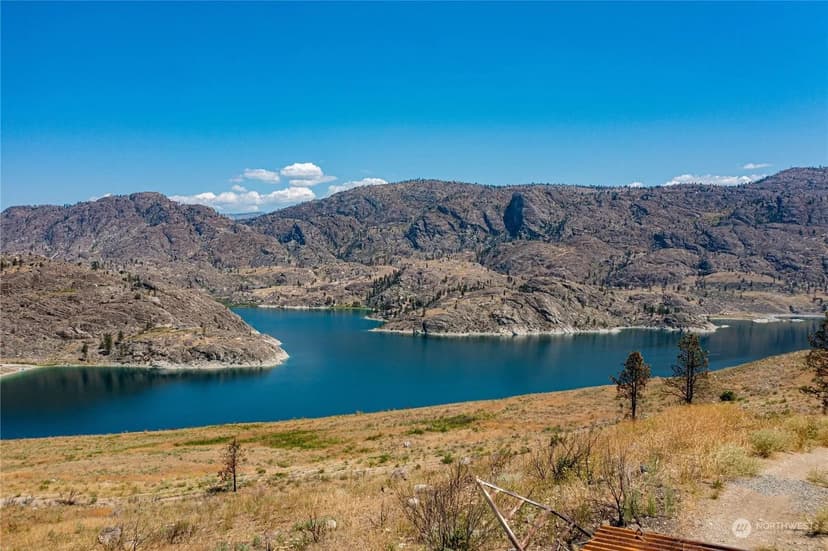 Lots & Land-Other in Omak