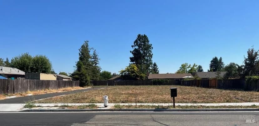 Vacant Land in Santa Rosa