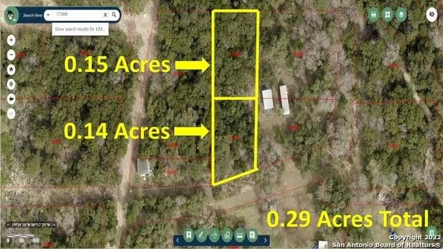 Vacant Land in Lakehills