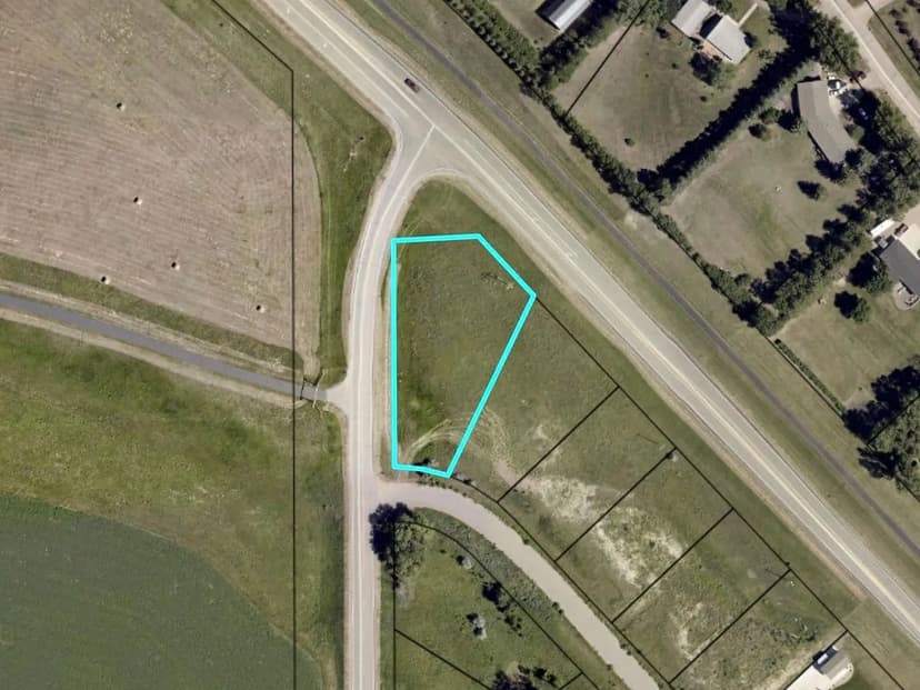 Lots & Land-Other in Minot