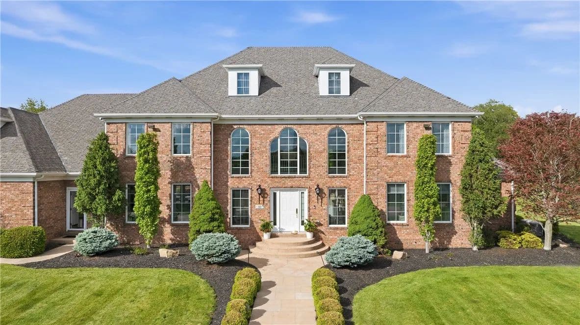 Property from 10 Carriage Trade Dr - KW - South Strabane, Pennsylvania, 15301