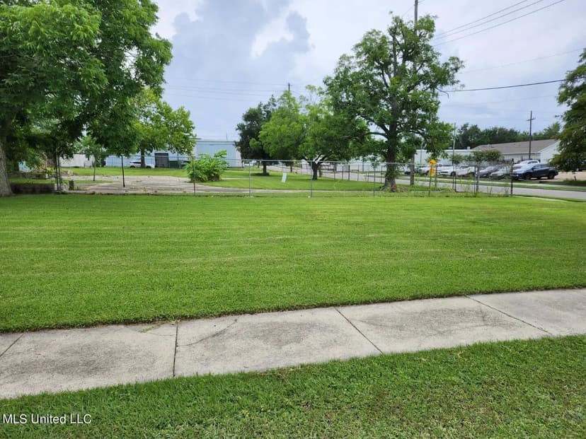 Lots & Land-Other in Pascagoula