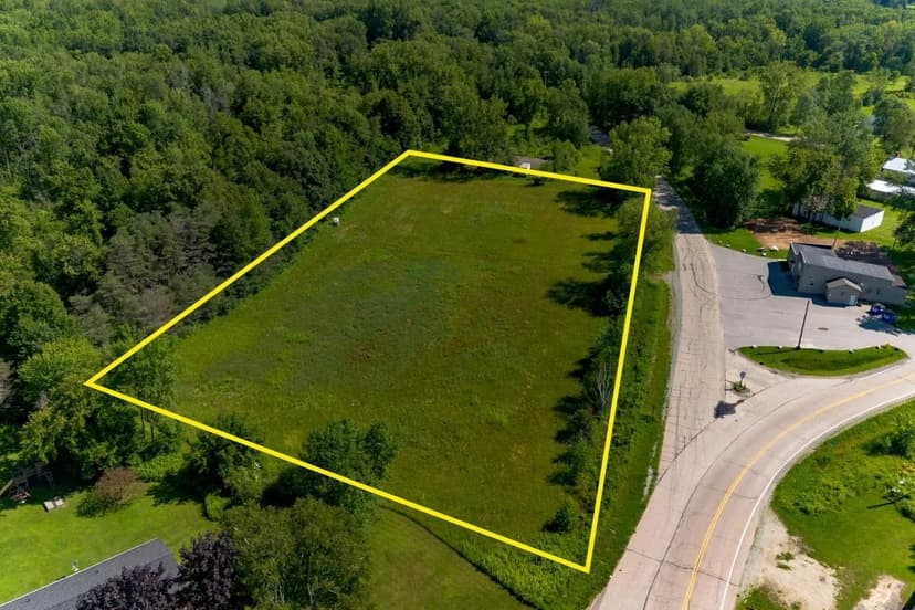 Land -Single Family Acreage in Pensaukee