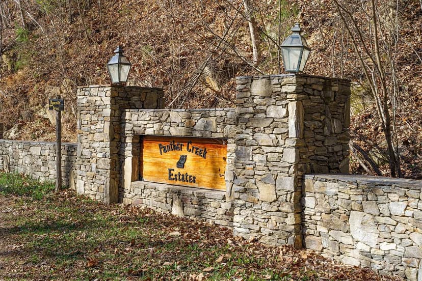 Property from 1098 Hyacinth Drive - KW