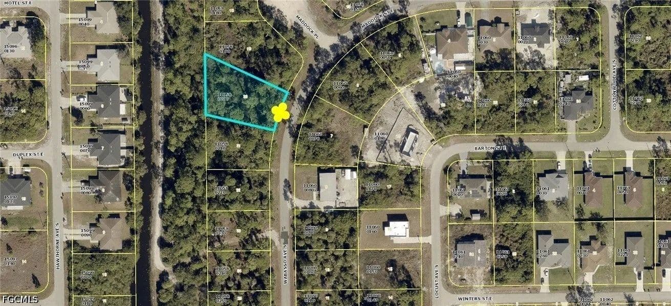 Lots & Land-Other in Lehigh Acres - Lehigh Acres, Florida, 33974