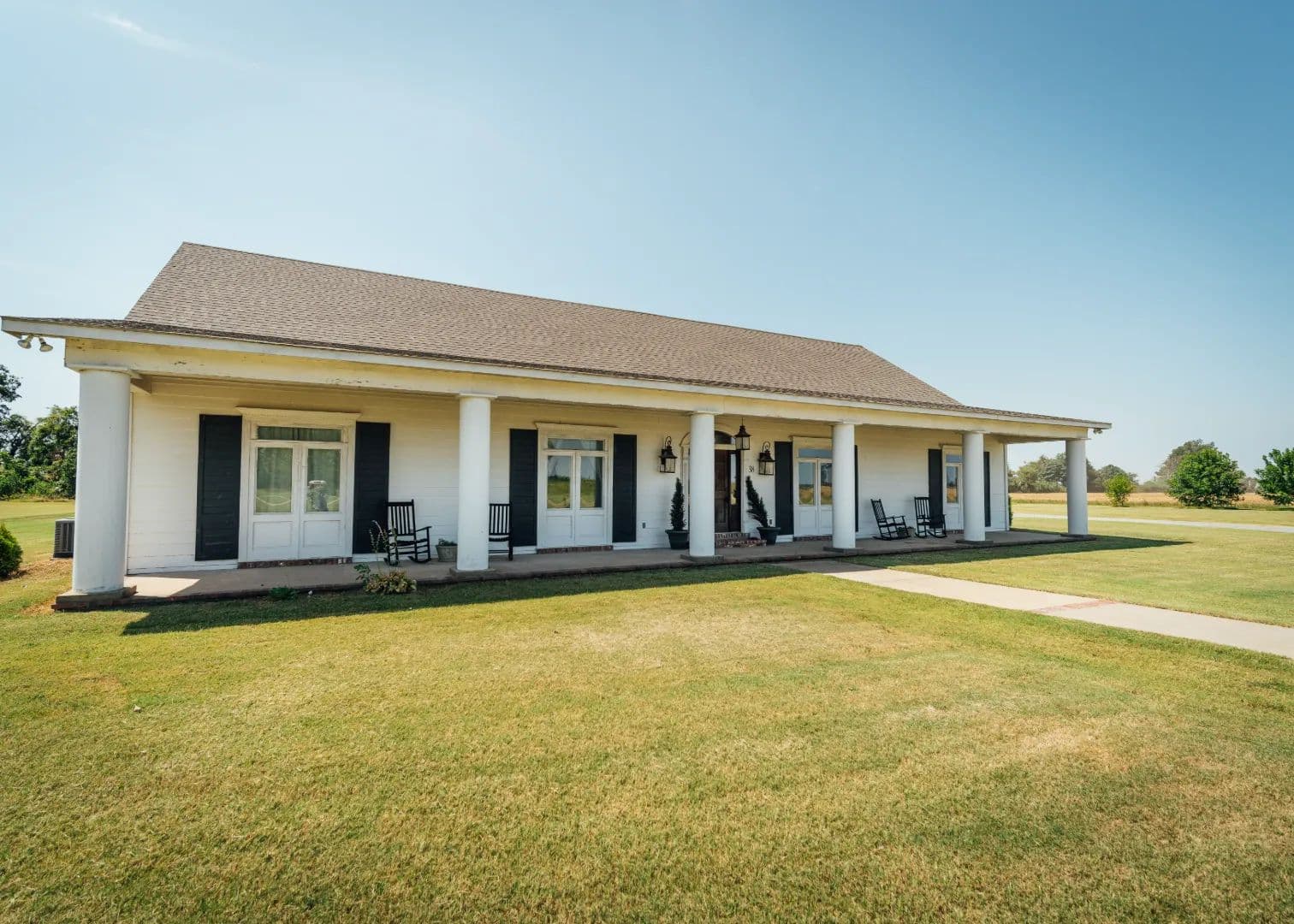 A Home on 4.04 Acres in Bolivar County, MS  - Cleveland, Mississippi, 38732