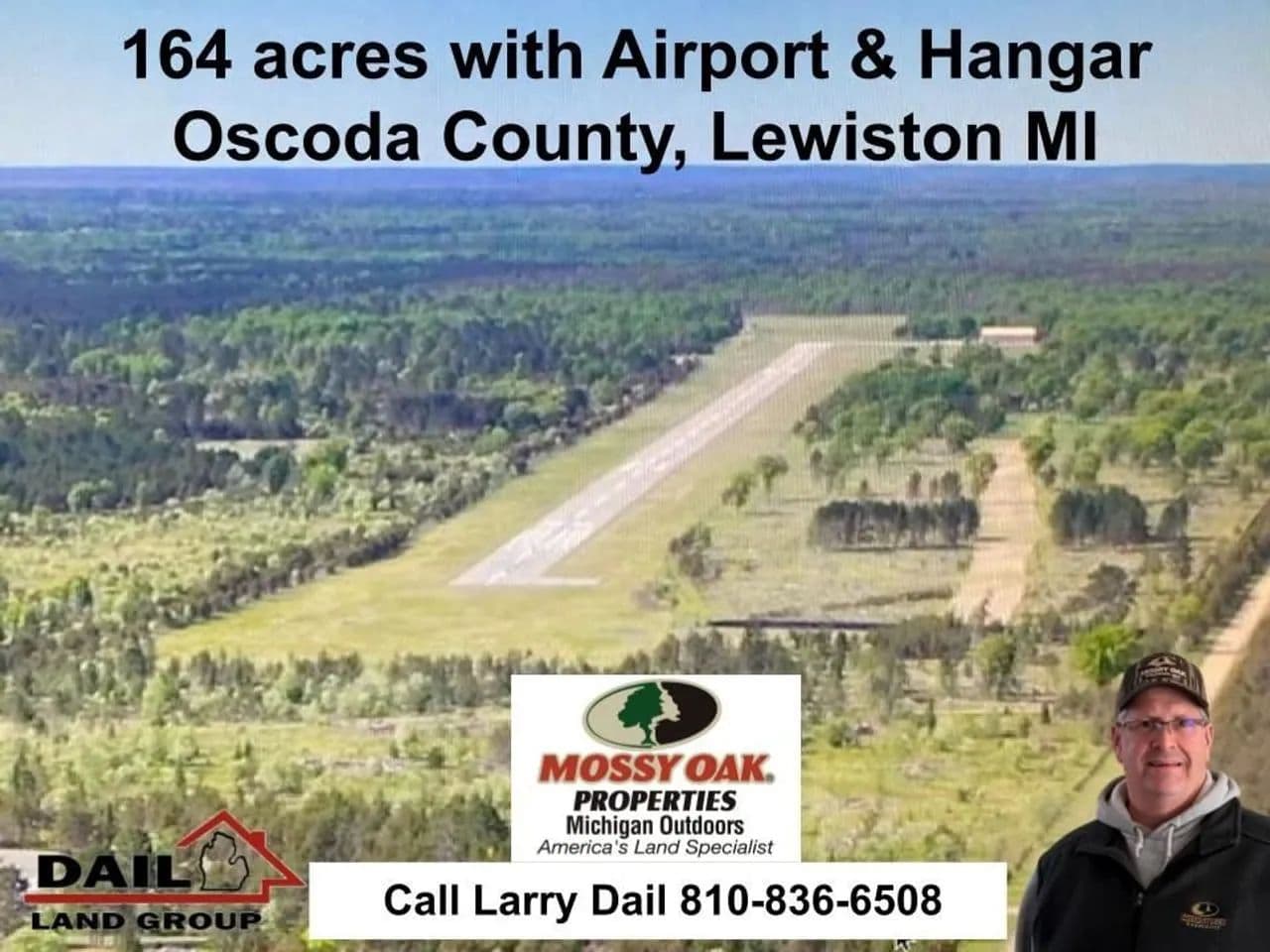Airport, Private 5200' with Hanger - Lewiston, Michigan, 49756