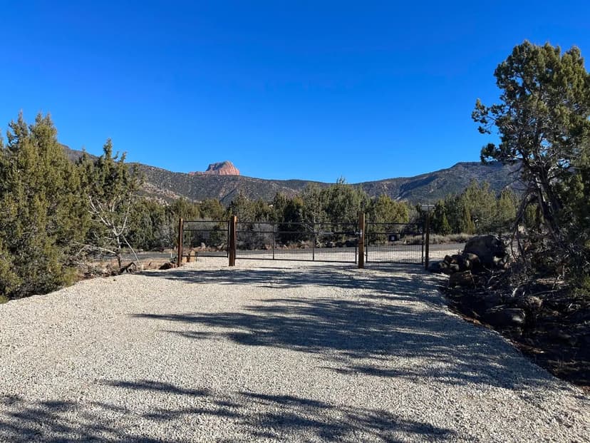 Lots & Land-Other in New Harmony