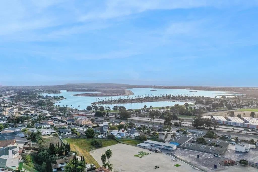 Lots & Land-Other in San Diego - San Diego, California, 92117