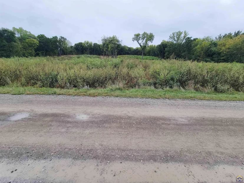 Property from Lot 1 SE 101st St - KW