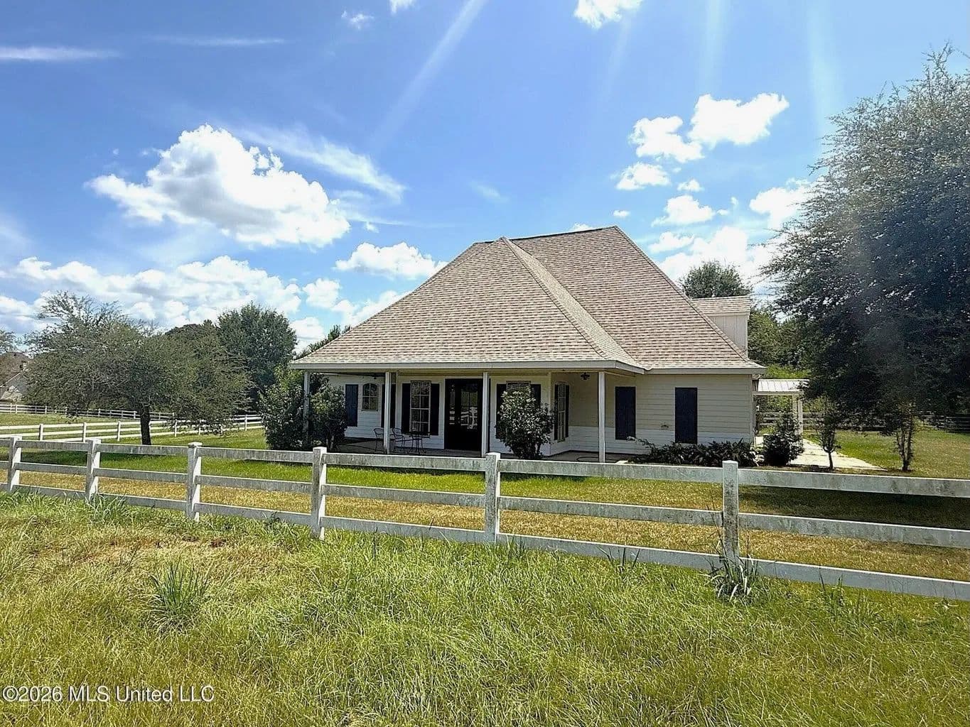 Pike County MS Golf Course Home for Sale with Acreage - Mccomb, Mississippi, 39648