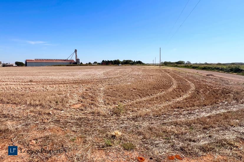 Move-In Ready Devol Home + 17 Acres!