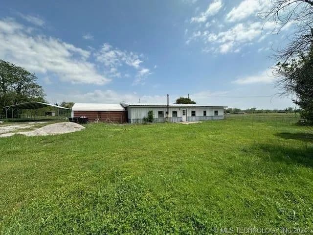 3-Bed, 2-Bath on 10 Acres in Lone Grove