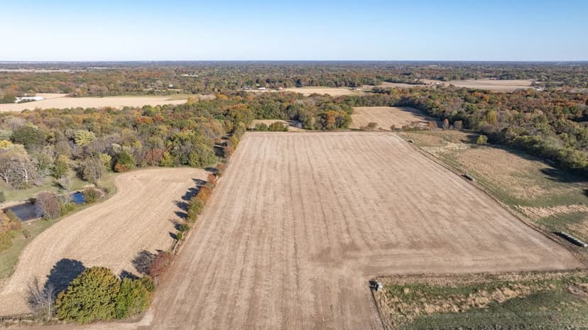Tract 4 - 12.14+/- Acres on TBD County Line Rd. Brighton, IL