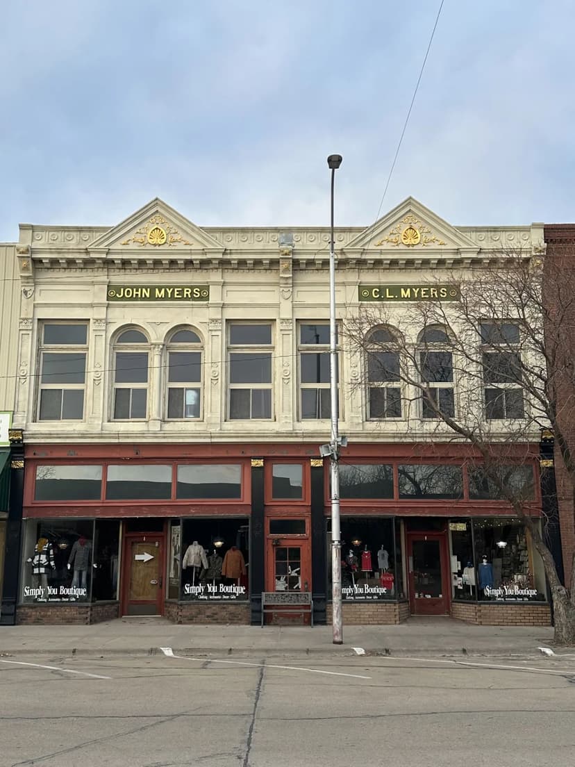 Commercial Property For Sale - 712 Main Street, Alma, NE