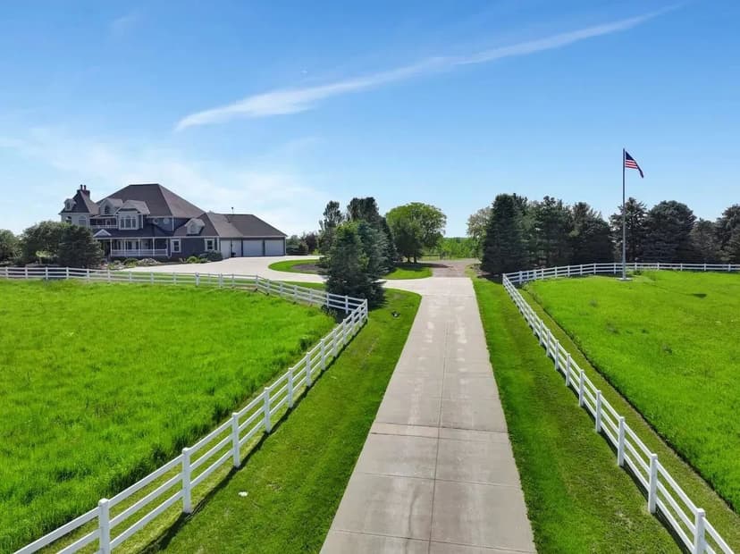 20 Acres+/- 22475 S. 110th Street - Hickman, Nebraska