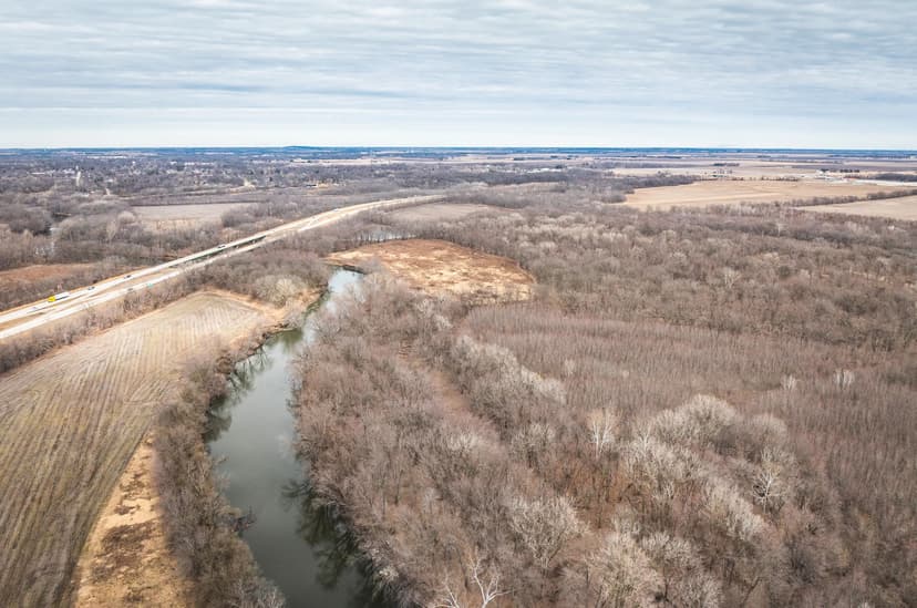  Oak Crest Rd, Riverton, IL