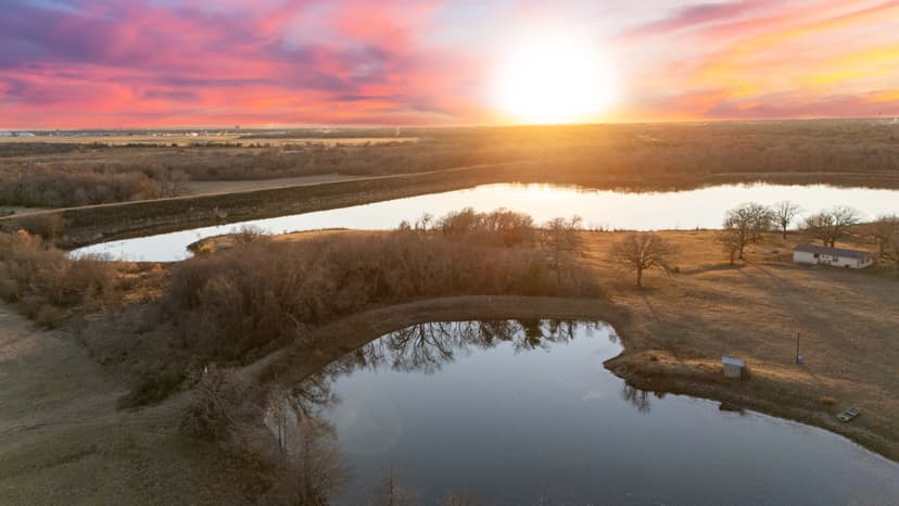 Ultimate Ranch Retreat in Central Texas | 717 Oak Knoll Ln, Elm Mott, TX