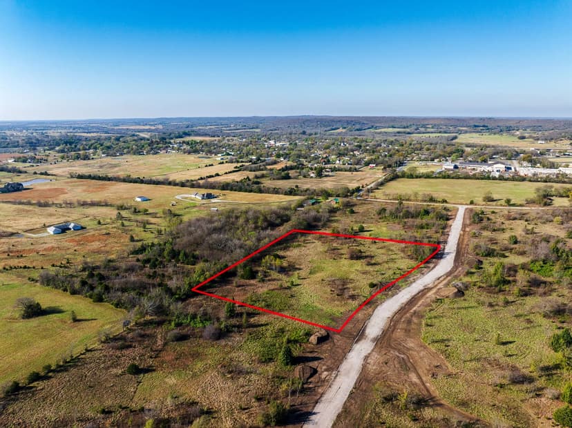 18 W 195th Street S Mounds, OK 74047