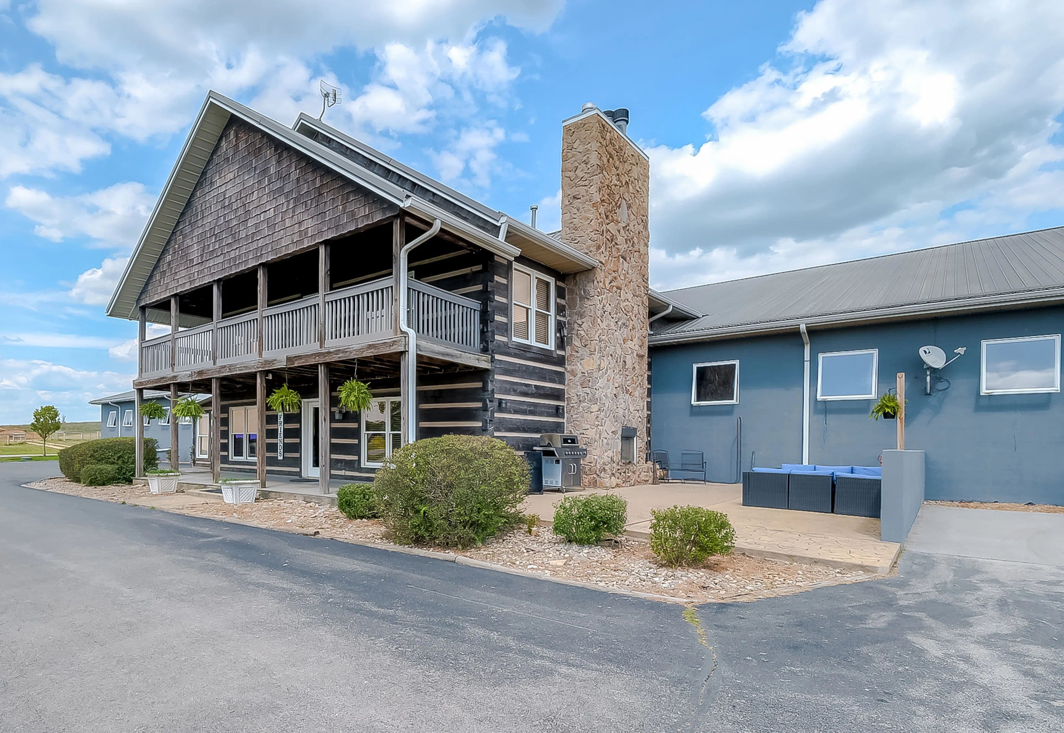 2305 Harrodsburg Rd in Lawrenceburg, Kentucky - photo 4