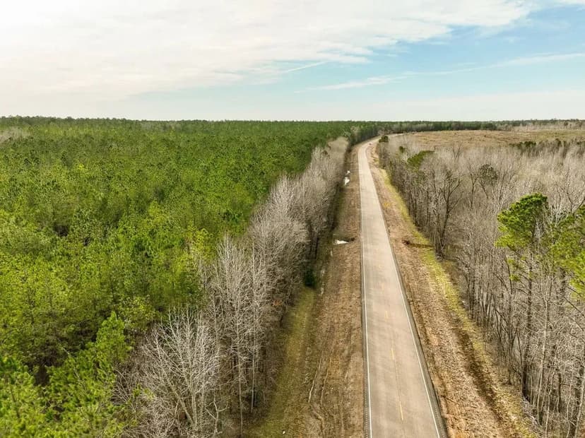 Residential Lots in Mathews